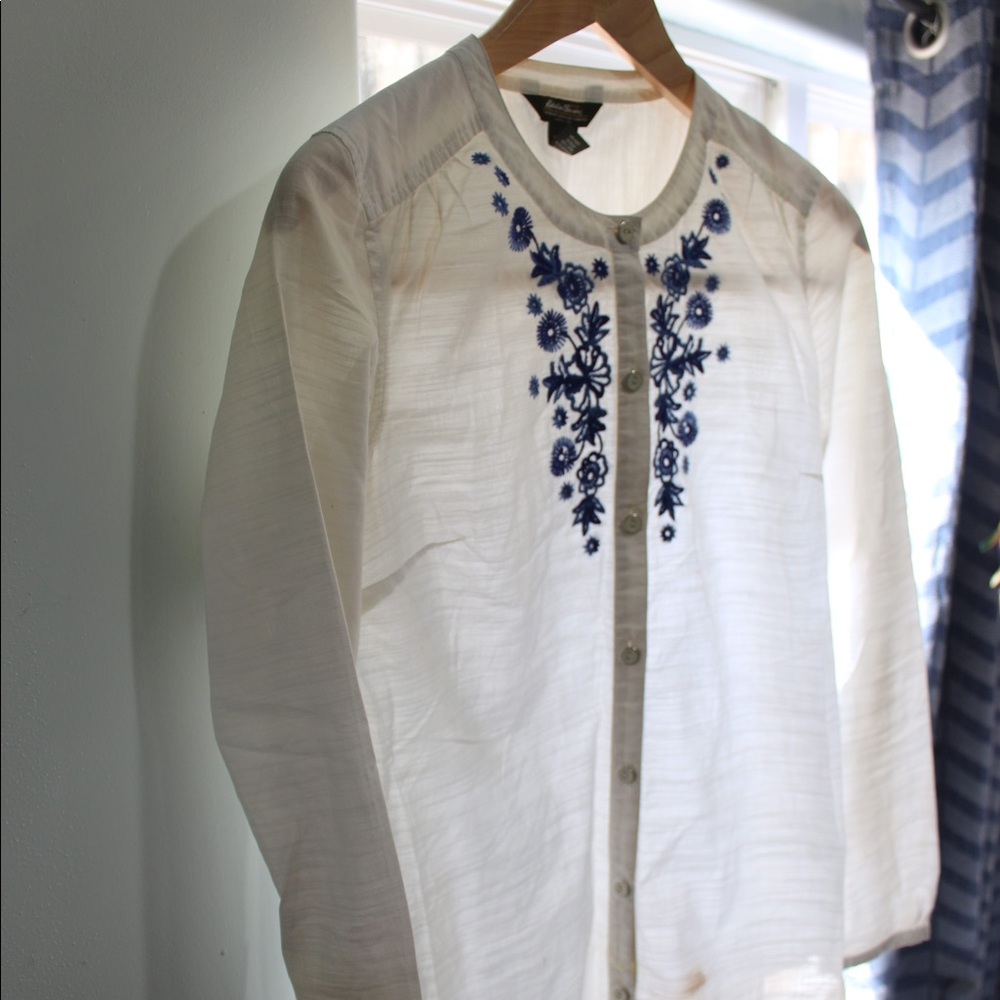 SALE Beautiful White Button Up w/ Blue Embroidery